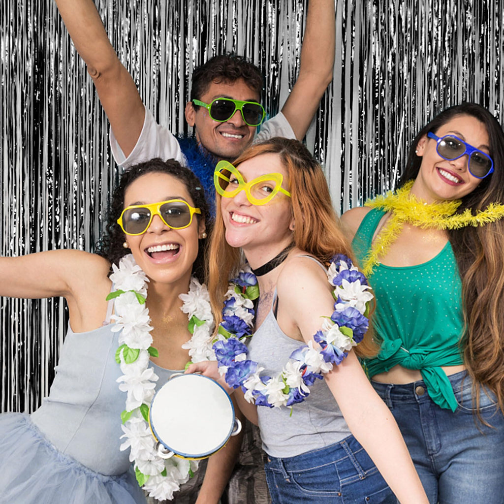 Metallic Foil Fringe Backdrop Curtain for Party Events
