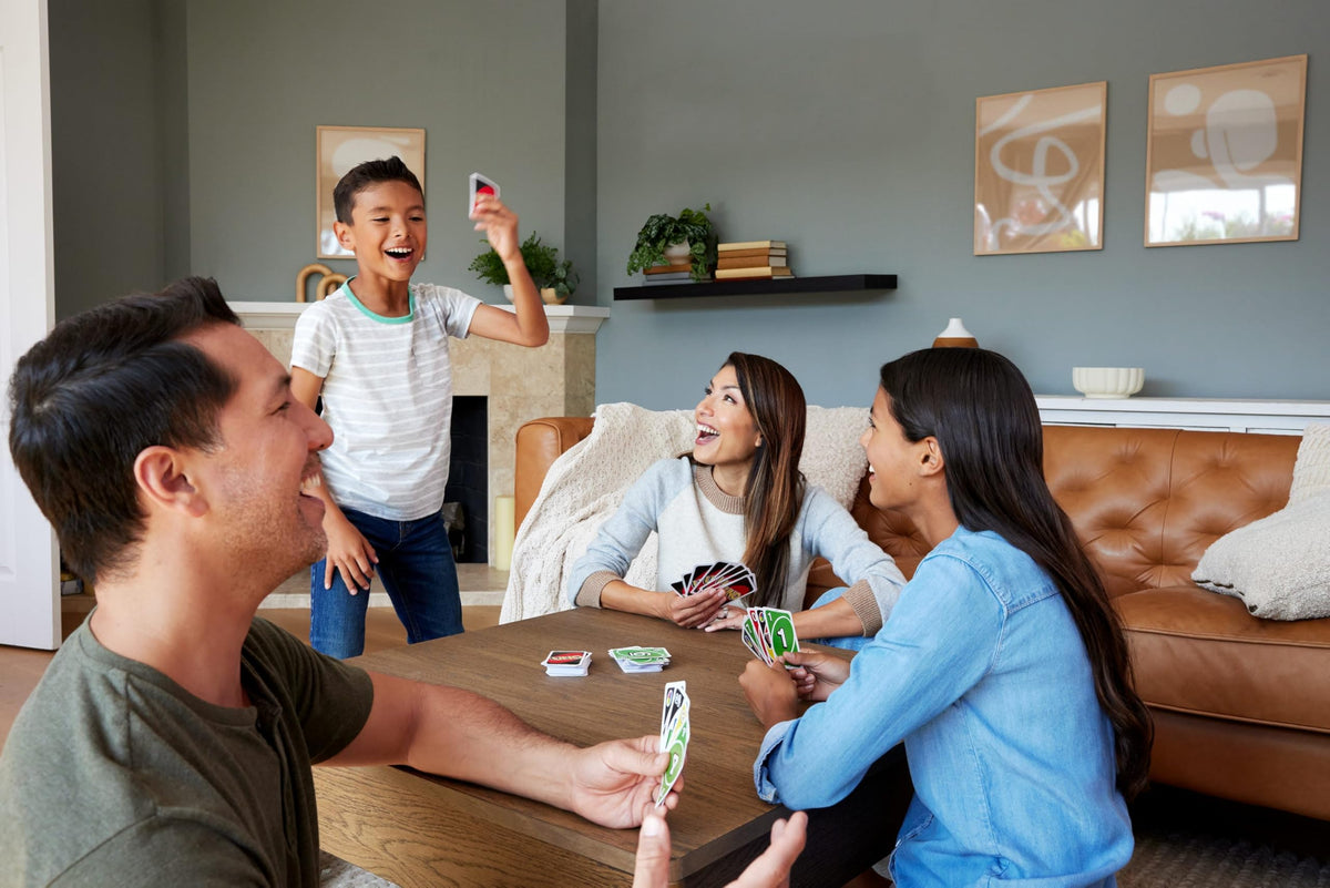 Mattel Family Party Game for Kids, Teens & Adults